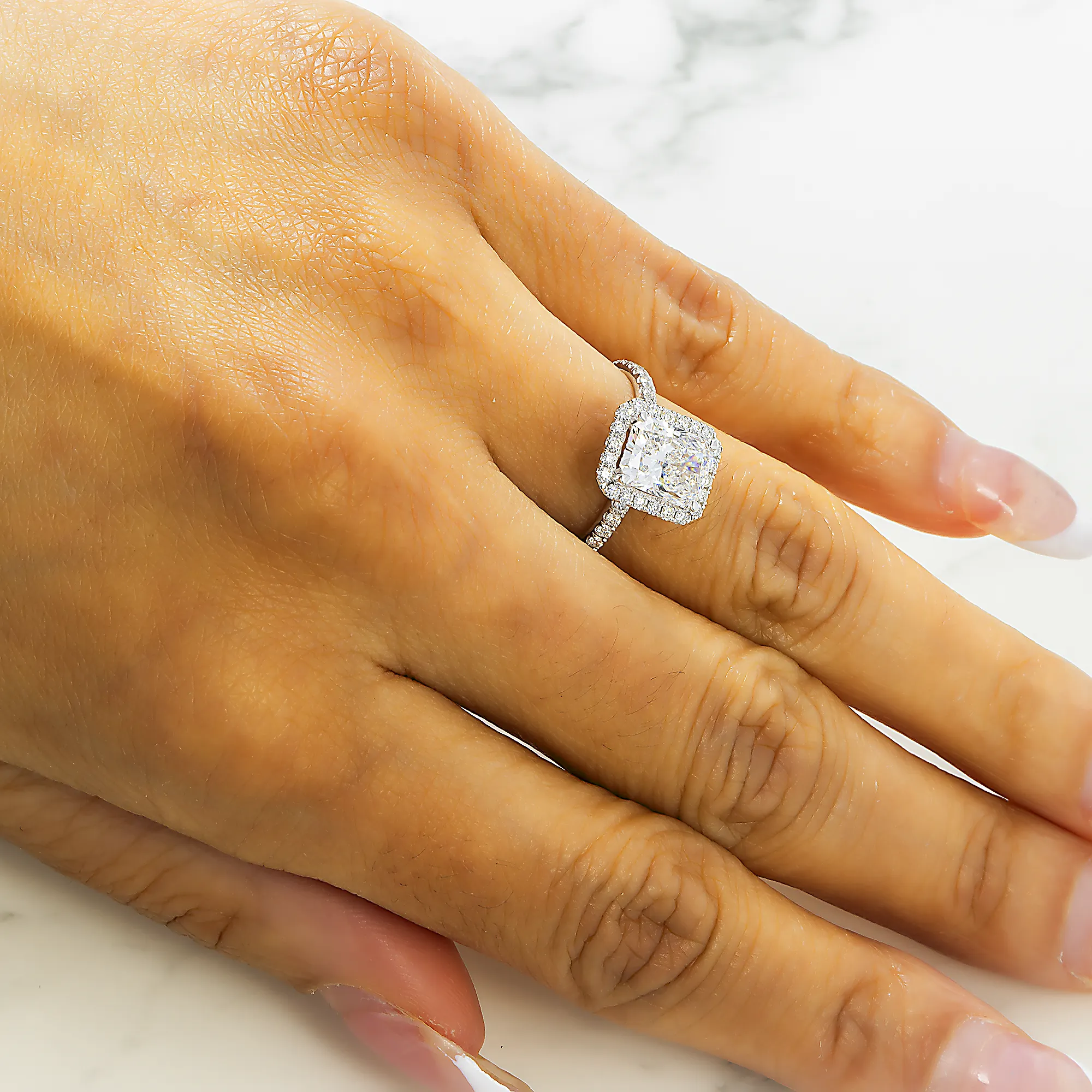 18K GOLD RADIANT CUT HALO LAB DIAMOND ENGAGEMENT RING 2.00 CTW