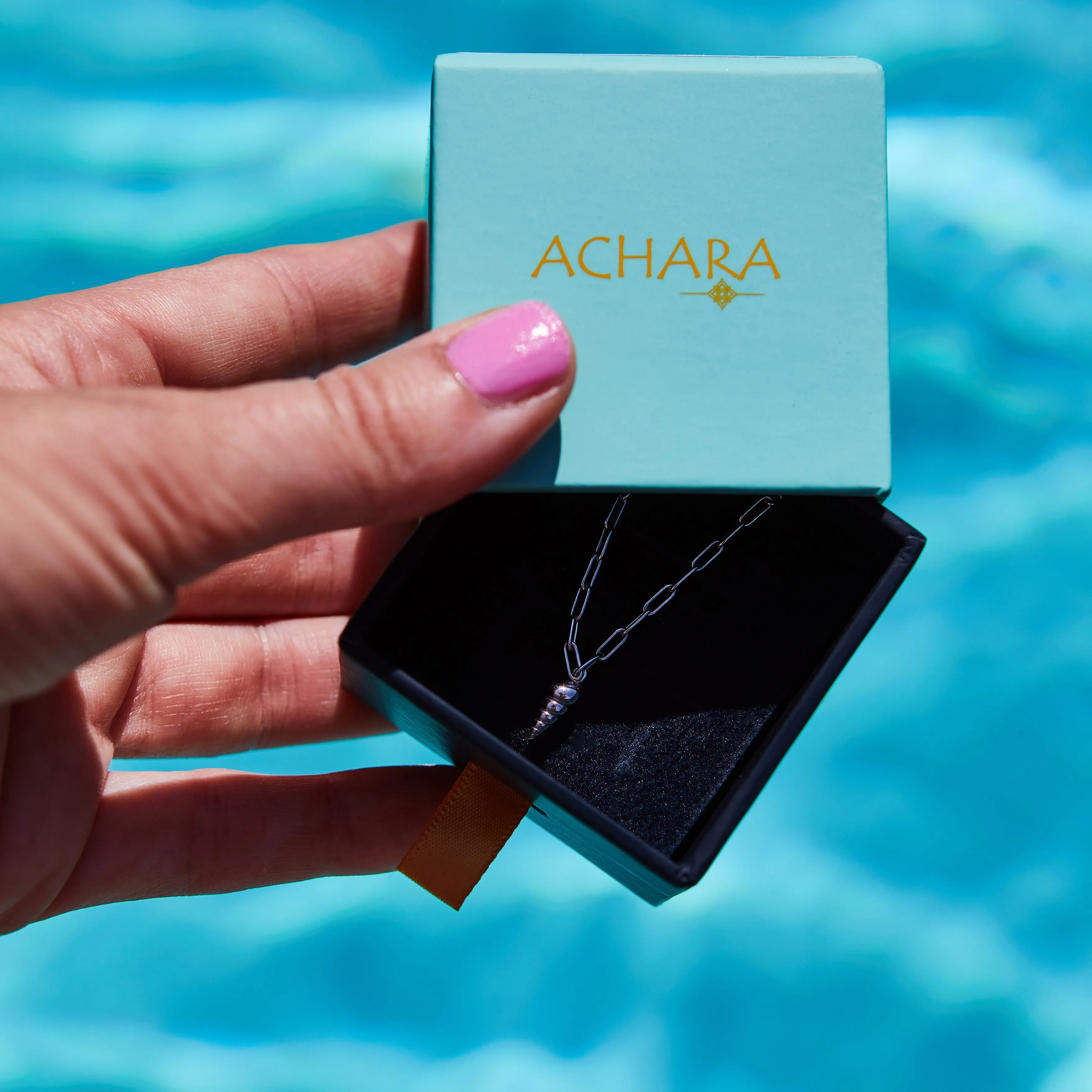 Achara Silver Paperchain Anklet Shell Charm