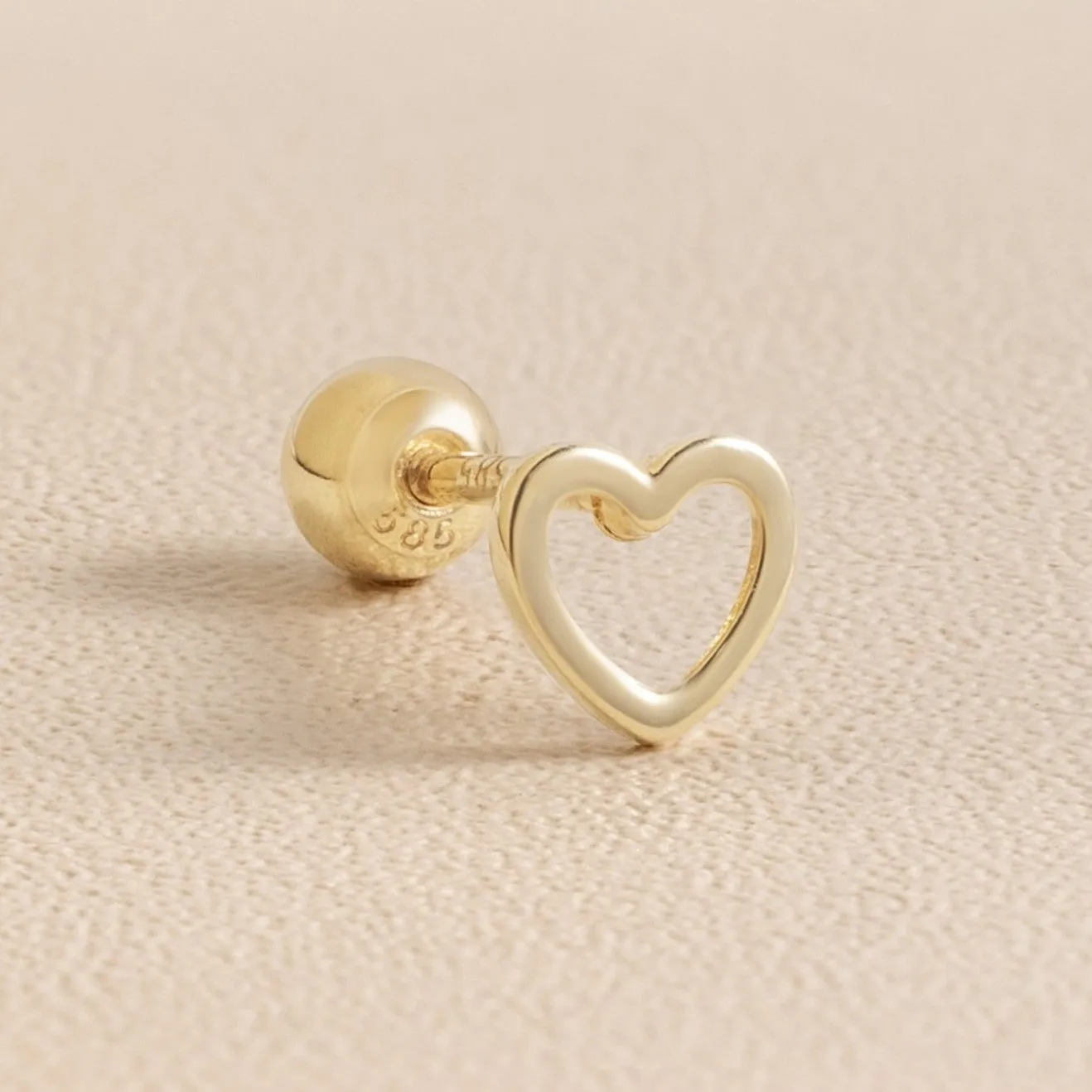Baby Heart Piercing in Yellow Gold