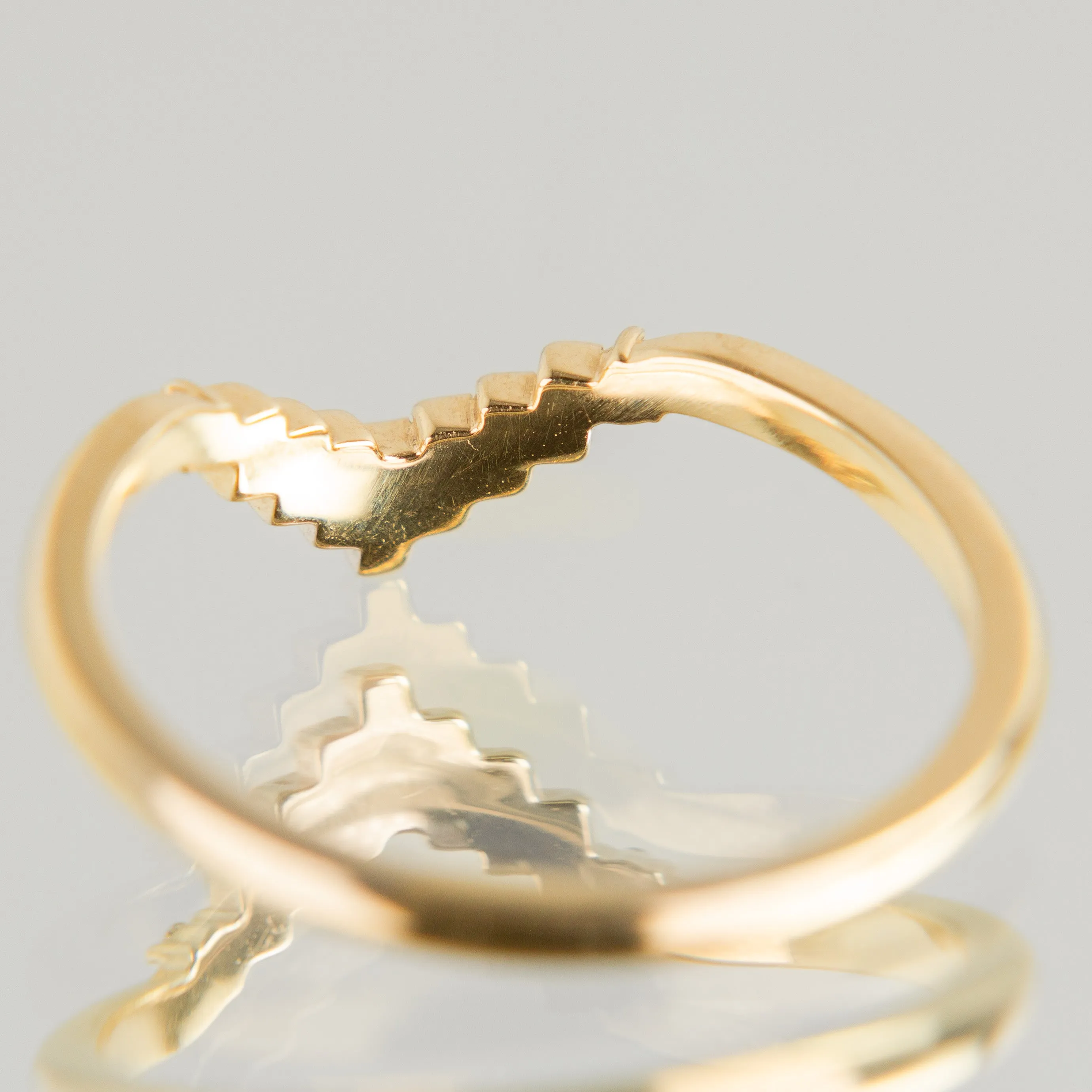 Baguette Diamond Crown Band in 14k Gold