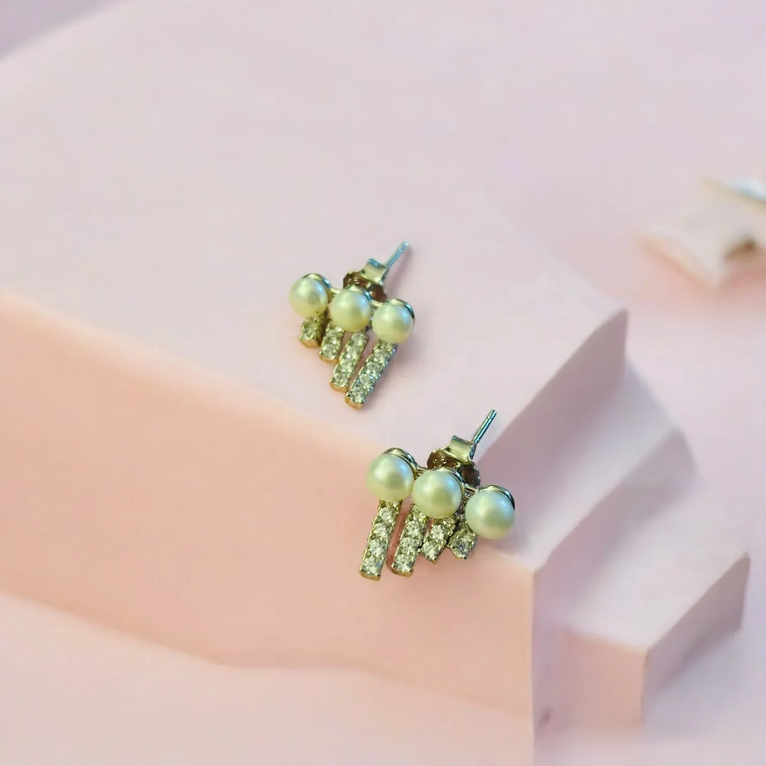 Cute pearl dangling 925 silver earring