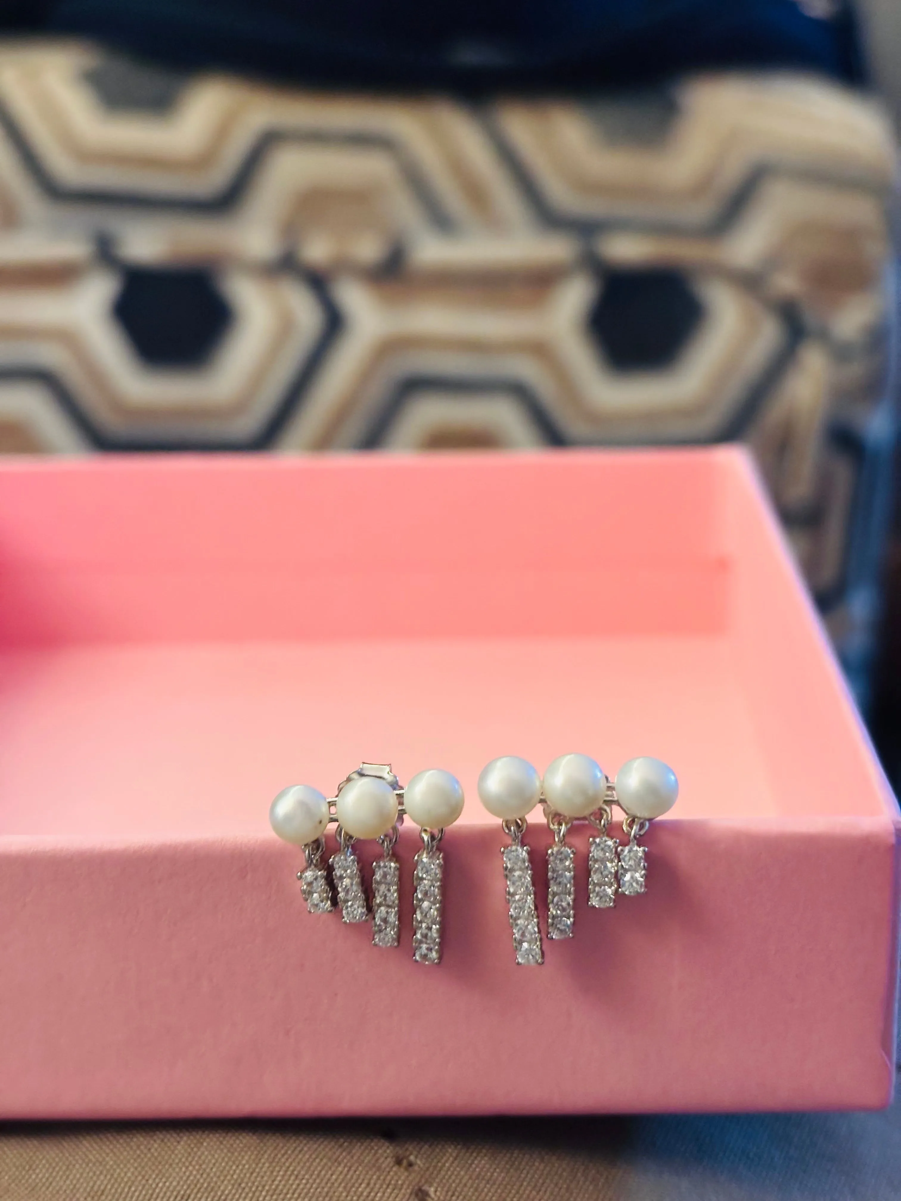 Cute pearl dangling 925 silver earring