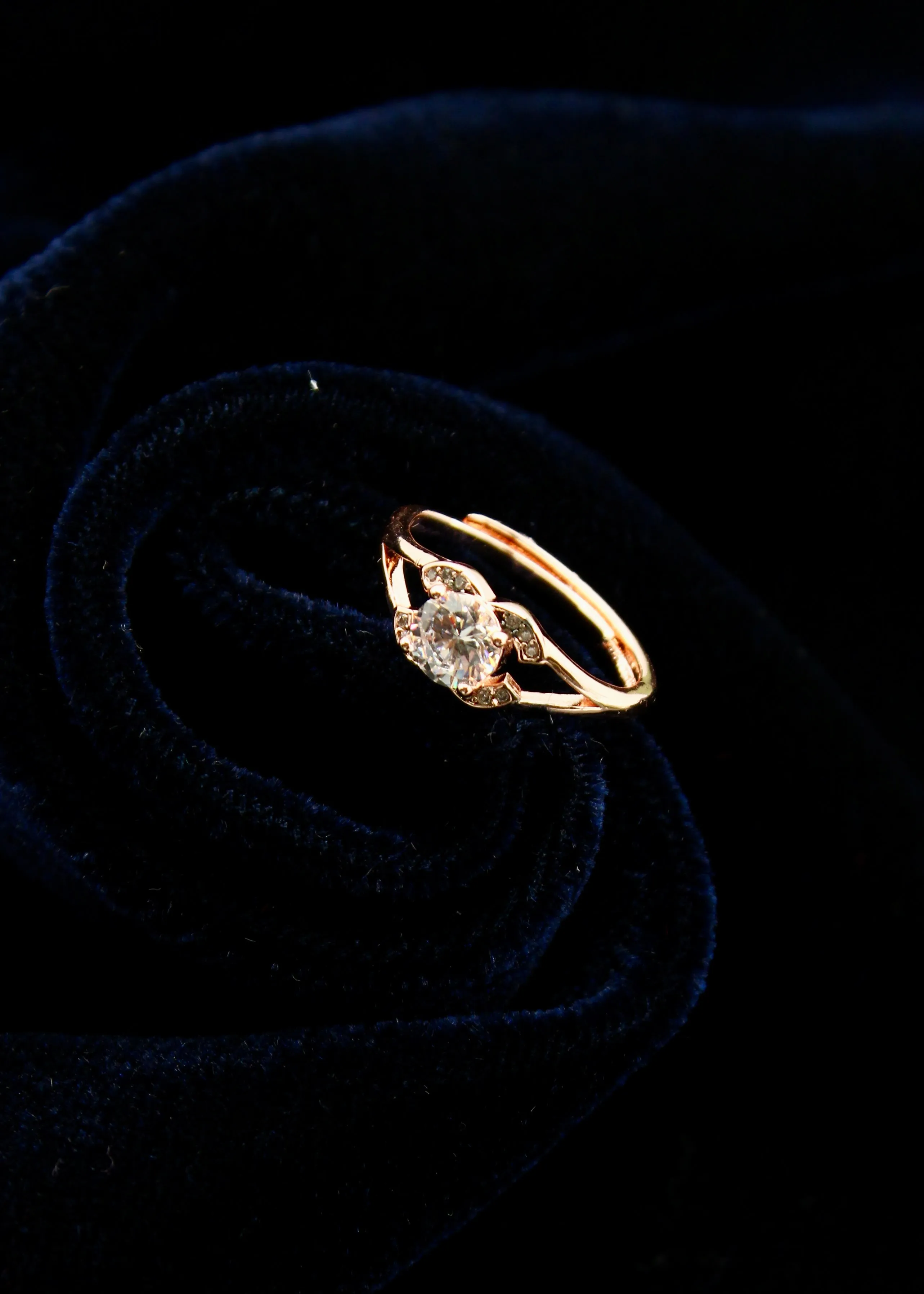 DIA RADIANT FINGER RING