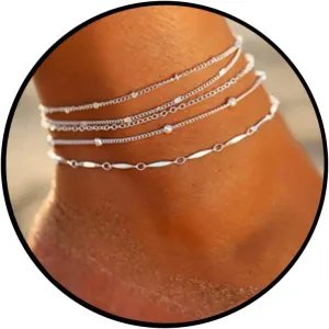 Gold Butterfly Anklet for Women Butterfly Pendant Anklets Set Boho Beach Layered Chain Anklets Rhinestone Summer Beach Anklet Hawaii Vacation Holiday Summer Beach Gifts for women Foot Jewelry Gifts.