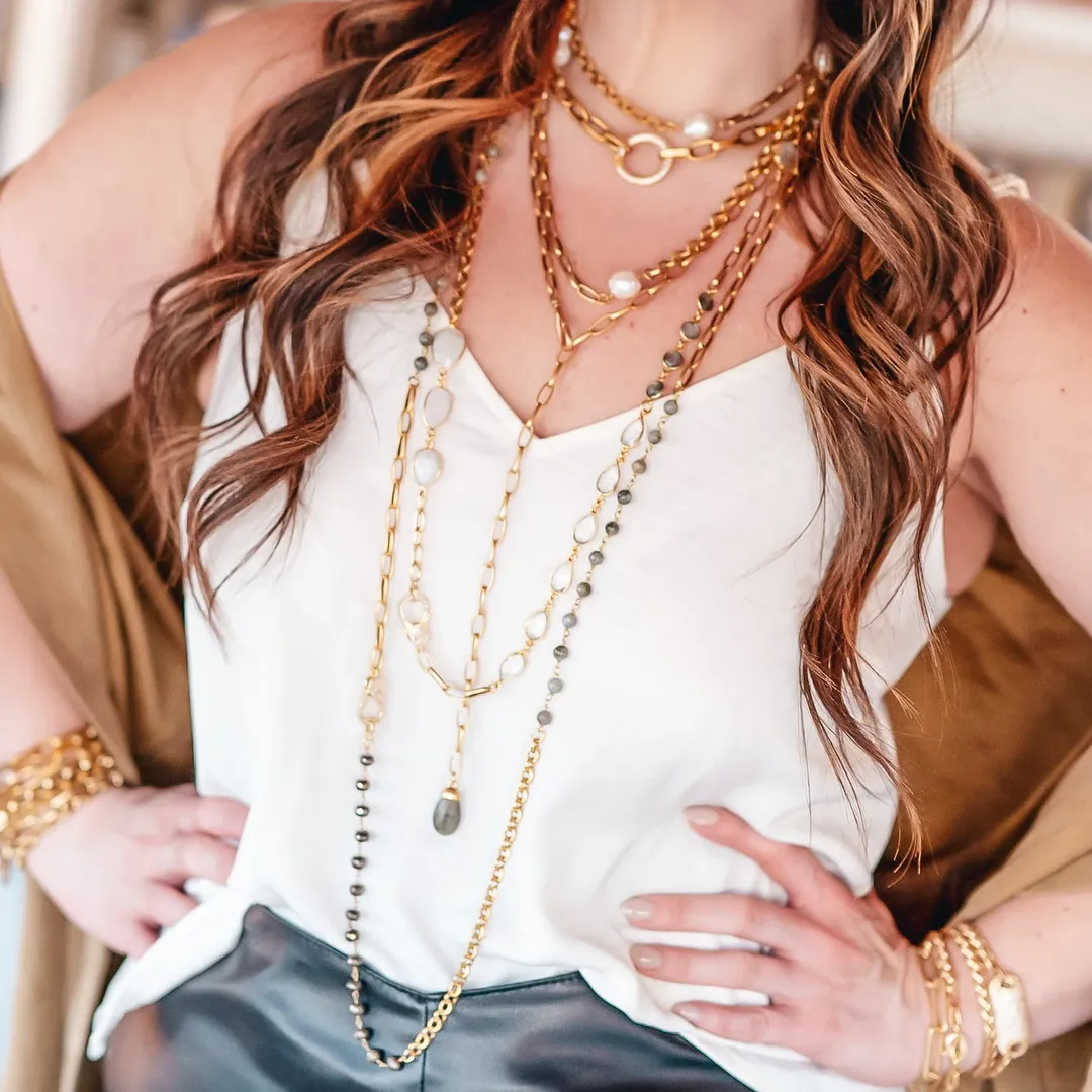GOLD LARIAT PENDANT
