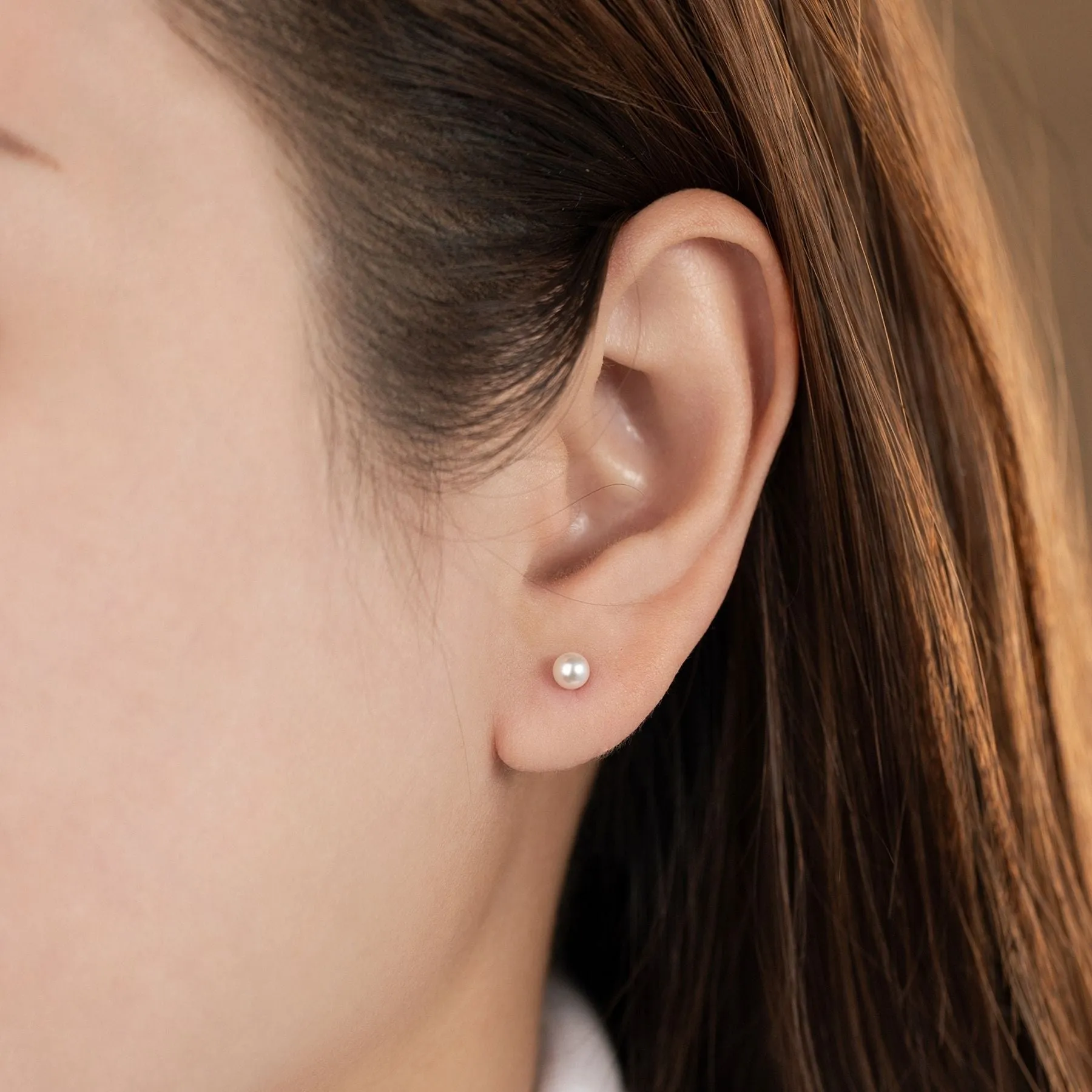 Harmonia Pearl Piercing in Yellow Gold