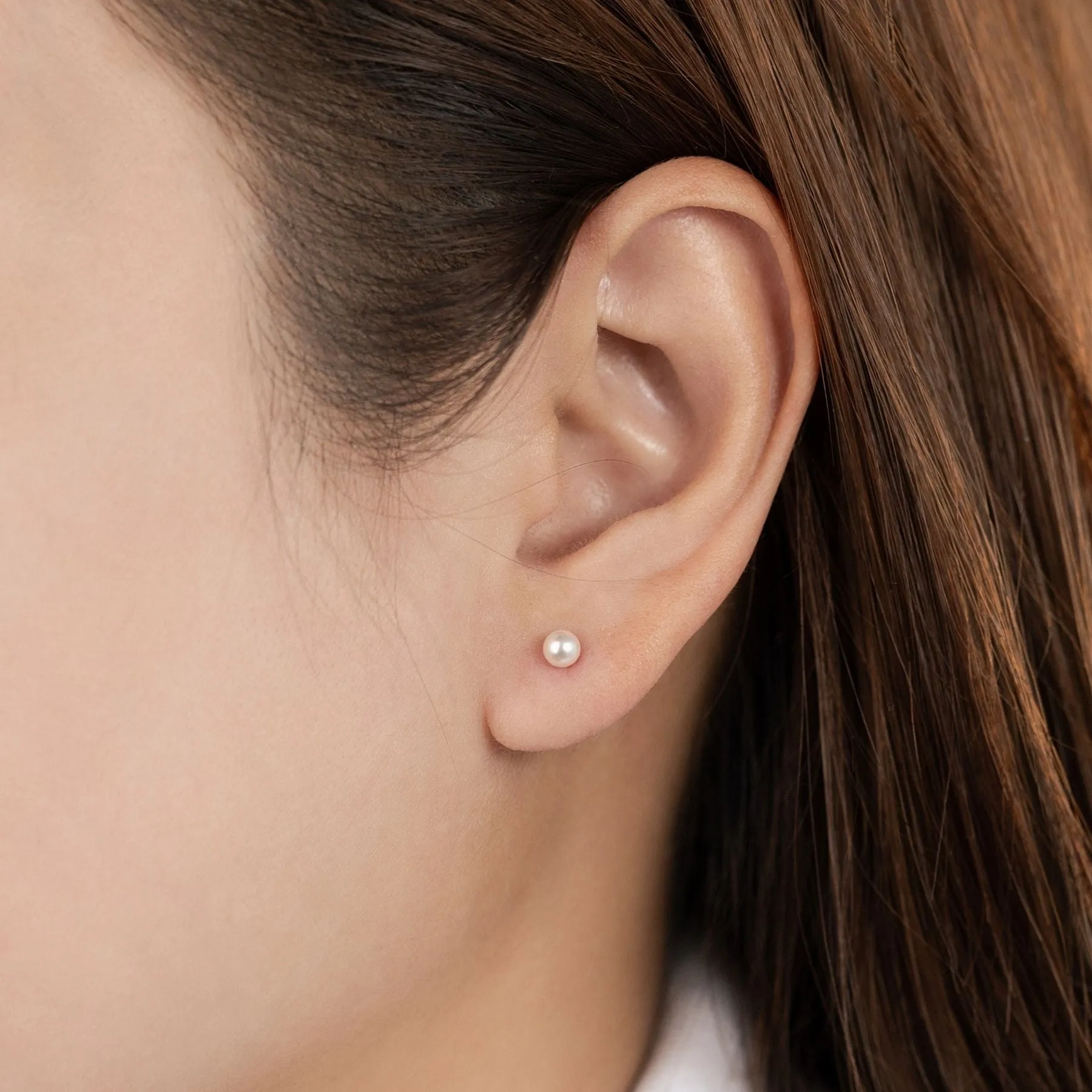 Harmonia Pearl Piercing in Yellow Gold