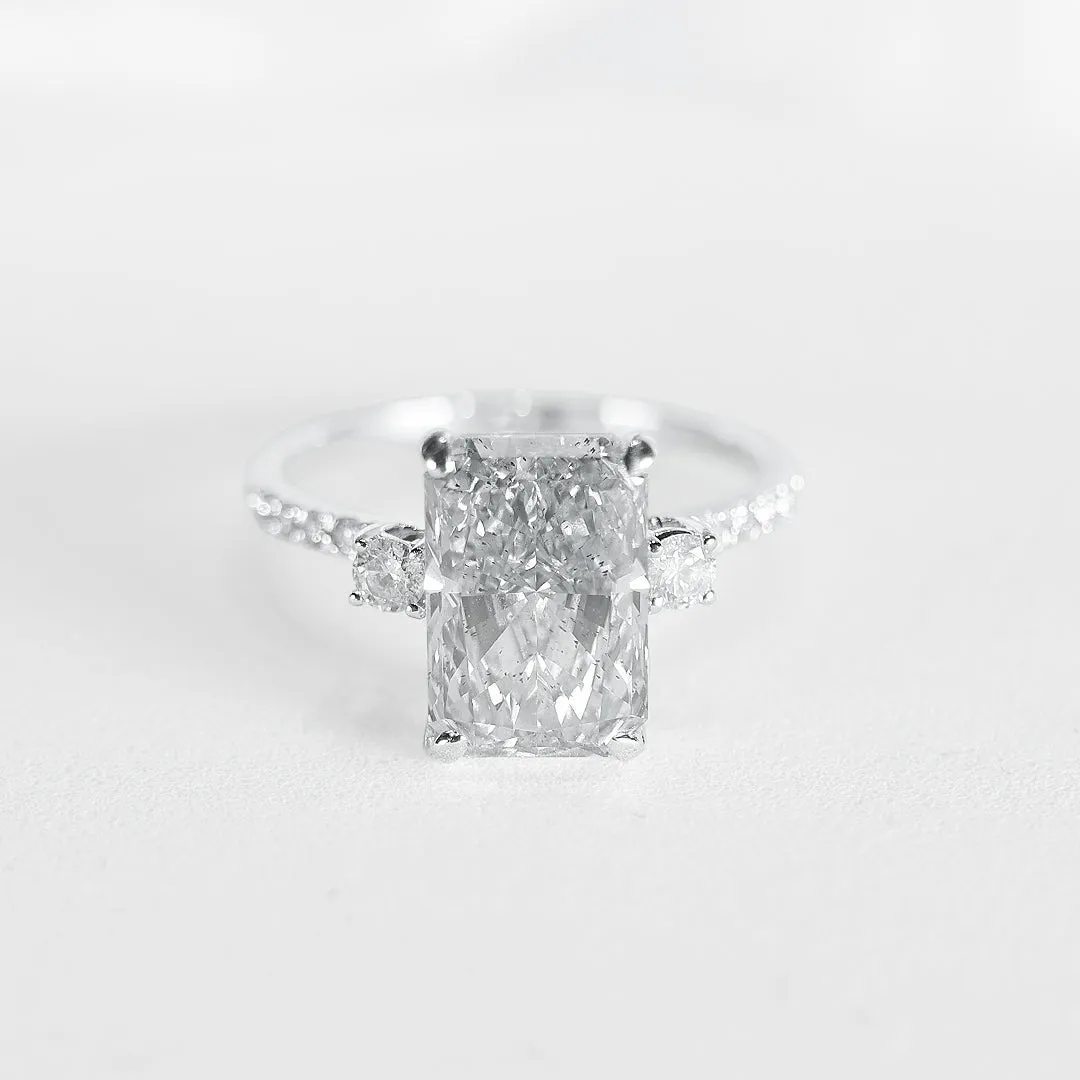 IGI CERTIFIED | 3.78cts J I1 Radiant Cut Diamond Engagement Ring 14kt