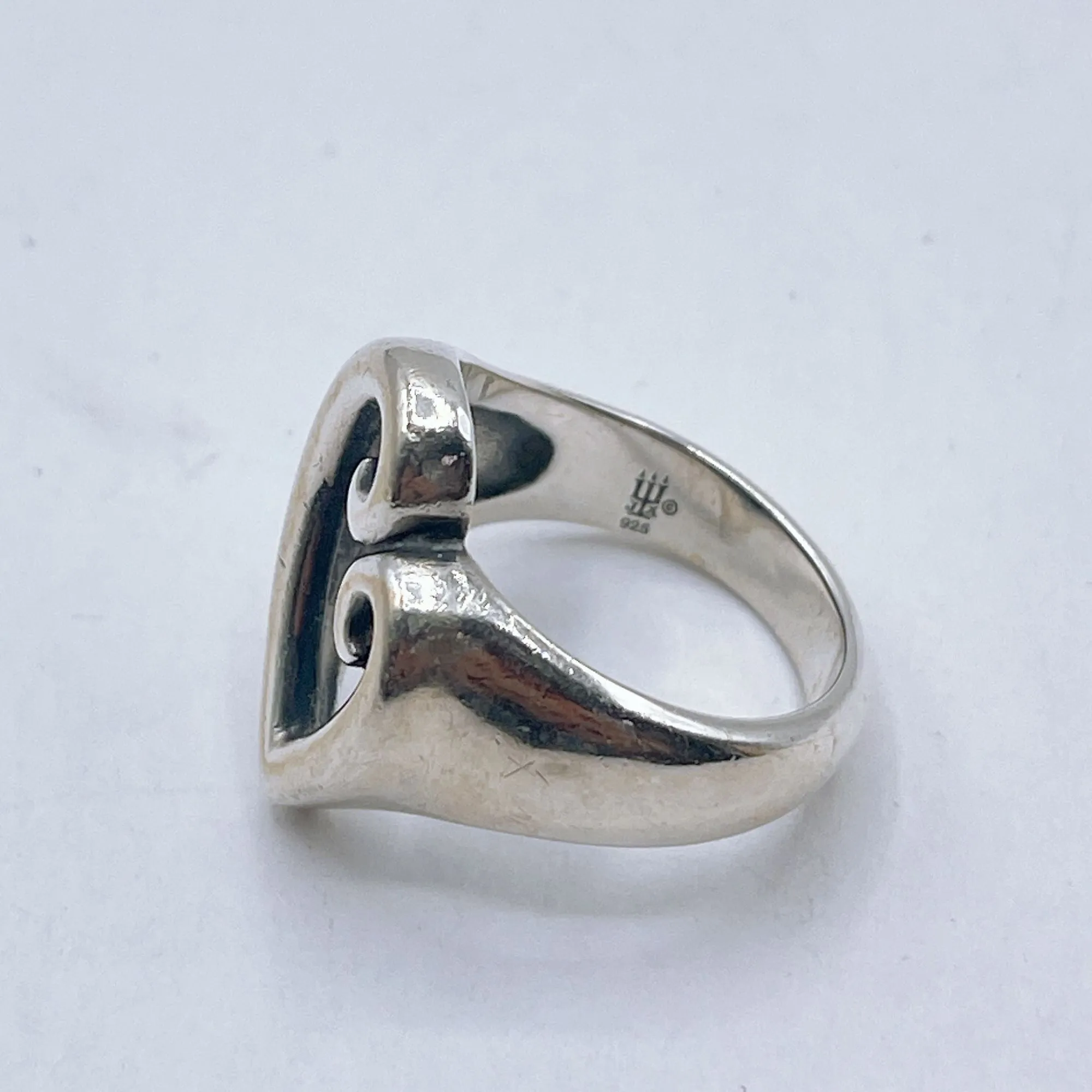James Avery Sterling Silver Mothers Love Heart Ring Size 6.75