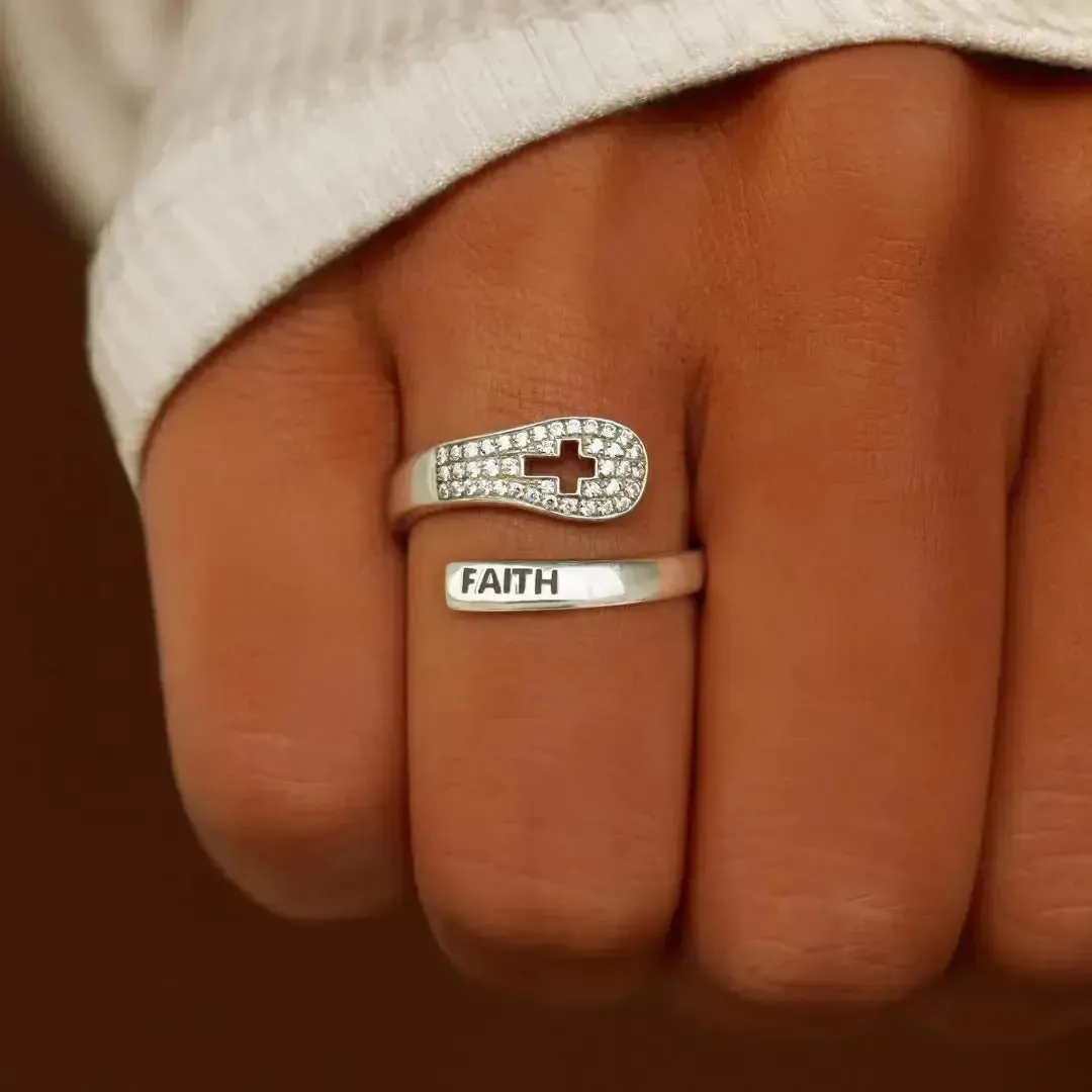 LOVCIA Radiant Aura Divine S925 Sterling Silver Ring with Enchanting CZ Crystals