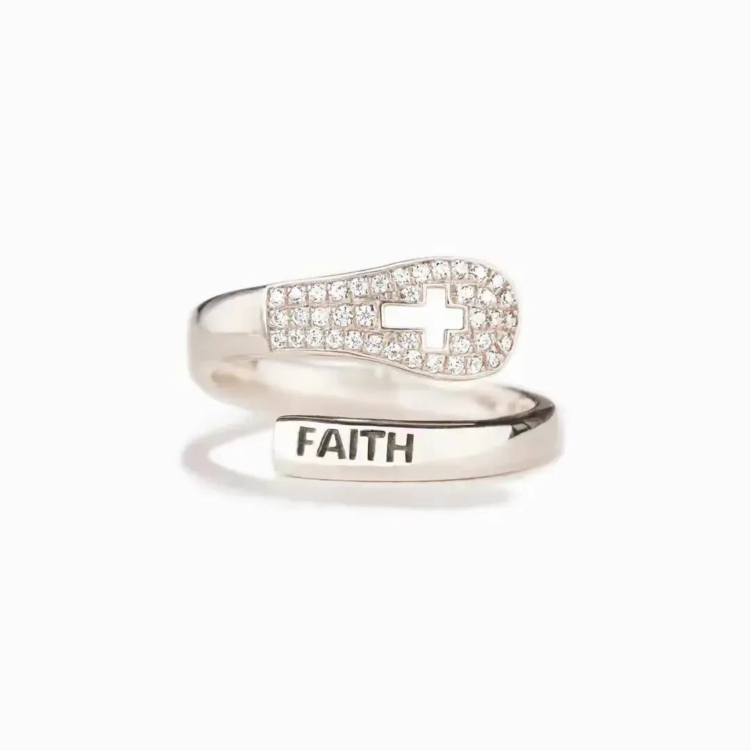 LOVCIA Radiant Aura Divine S925 Sterling Silver Ring with Enchanting CZ Crystals