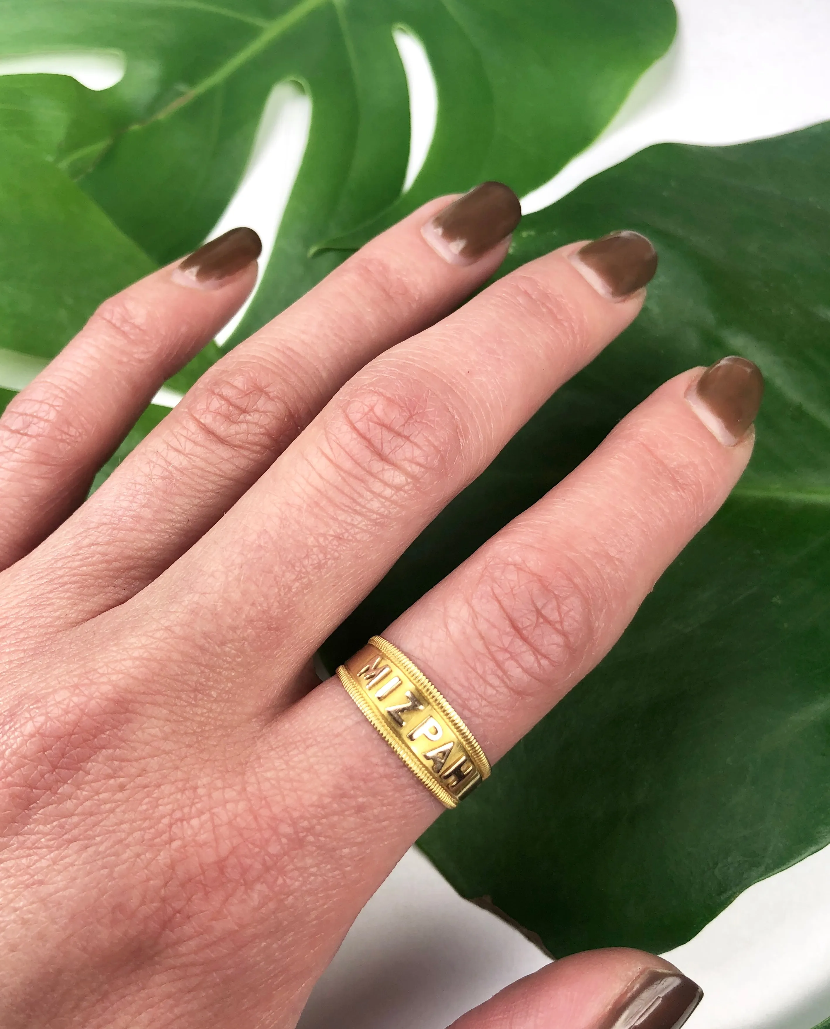 Lovely High Carat Yellow Gold Victorian Mizpah Band