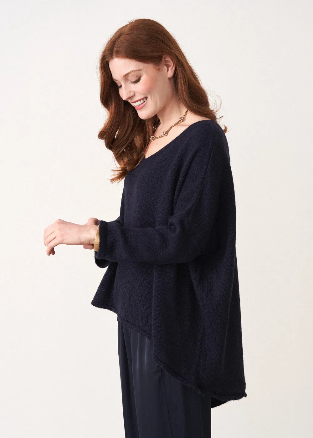 OLIVIA OVERSIZED SWEATER - NAVY