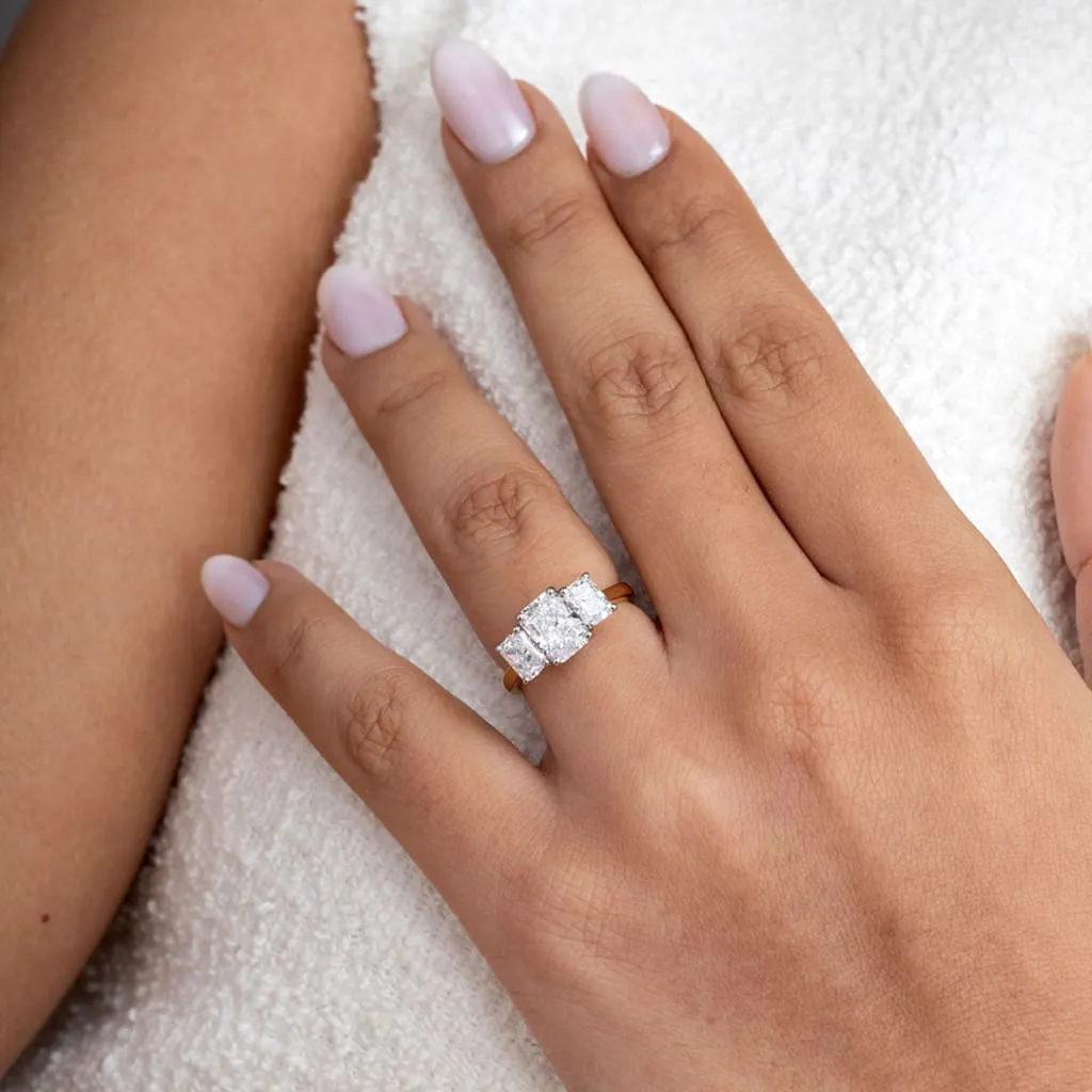 REGENT | Radiant 3 Stone Lab Diamond Set In 18ct Gold 2.50ct