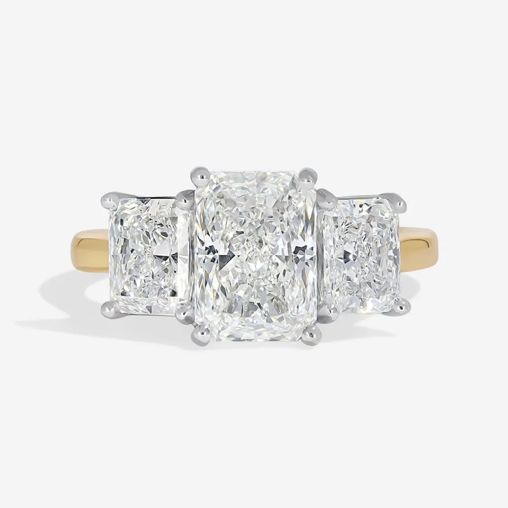 REGENT | Radiant 3 Stone Lab Diamond Set In 18ct Gold 2.50ct