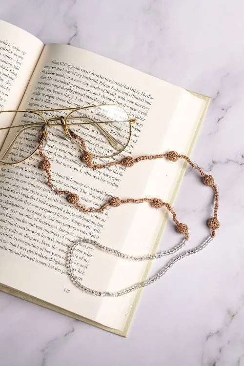 Samoolam Handmade Crochet Beaded  Spec Chain