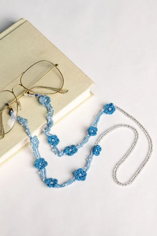 Samoolam Handmade Crochet Wild Roses Spec Chain