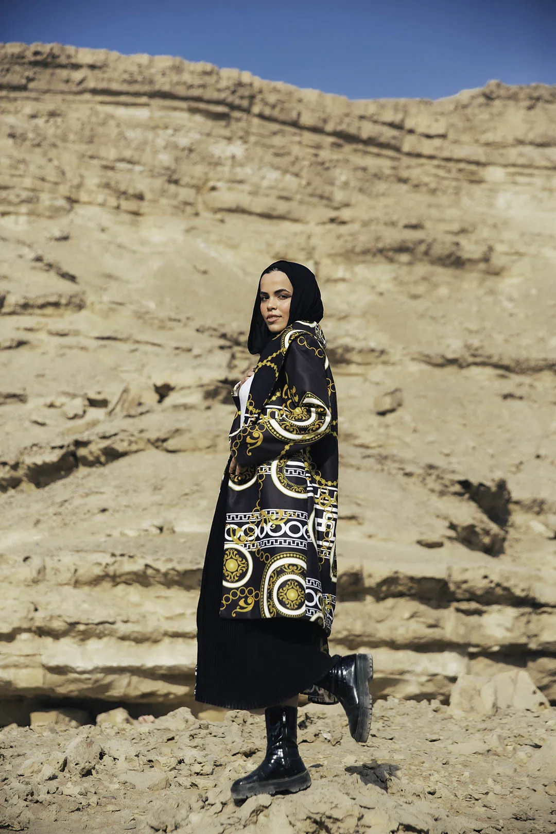 The Chains Wool Coat - Black