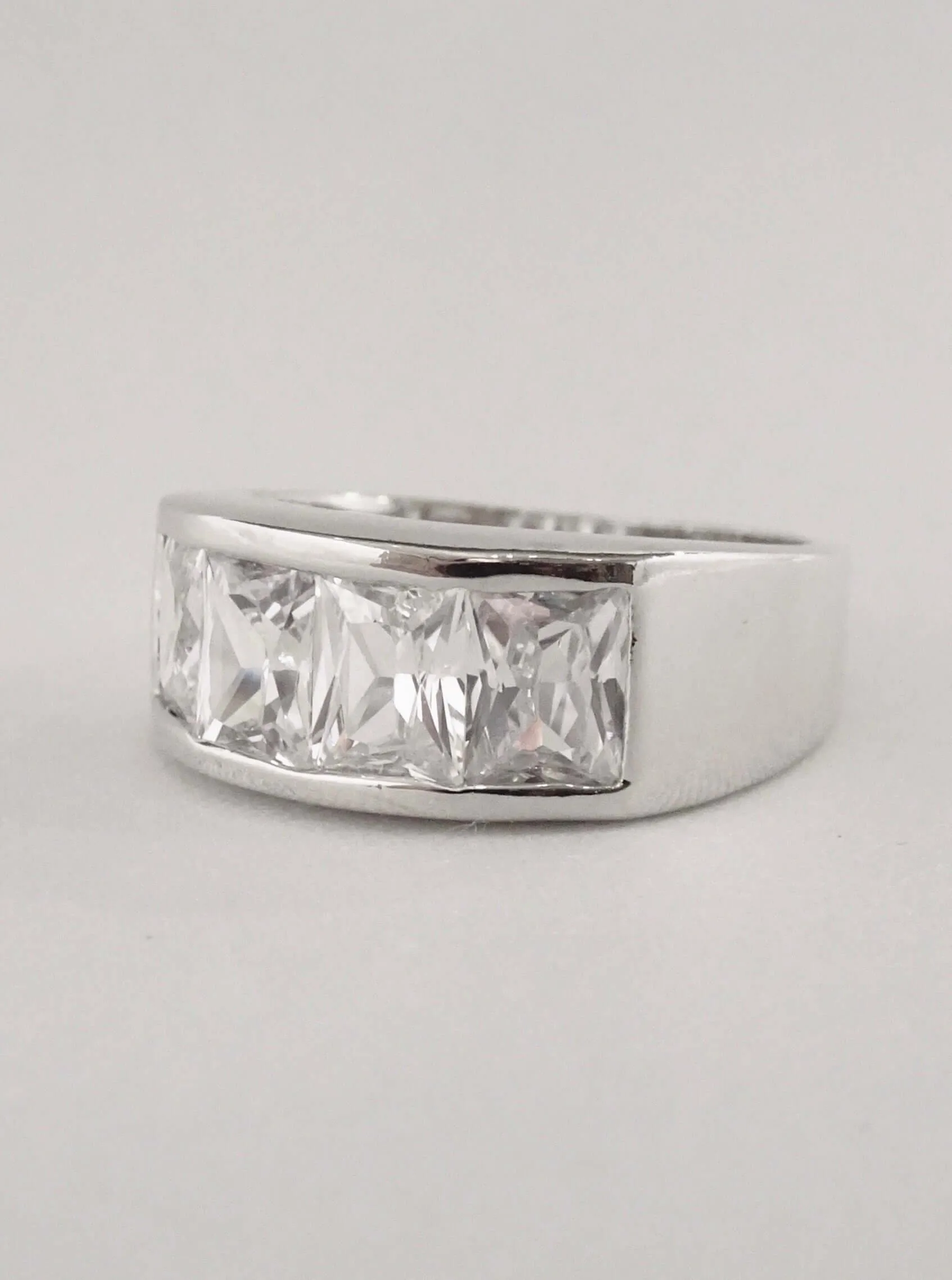 The Gaudy Ring