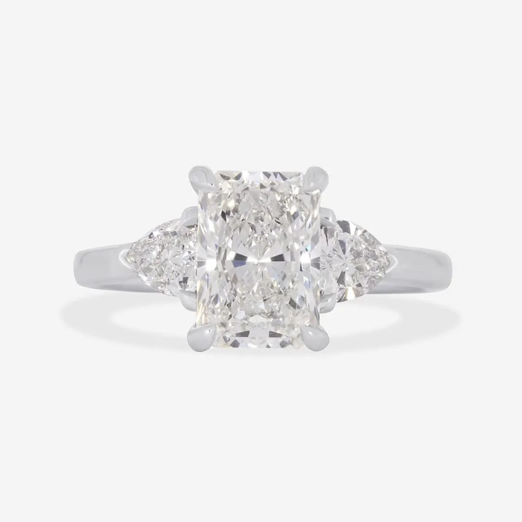 VENTURA | Radiant 3-Stone Lab Diamond Set in Platinum 2.50ct