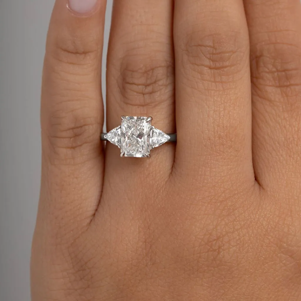 VENTURA | Radiant 3-Stone Lab Diamond Set in Platinum 2.50ct