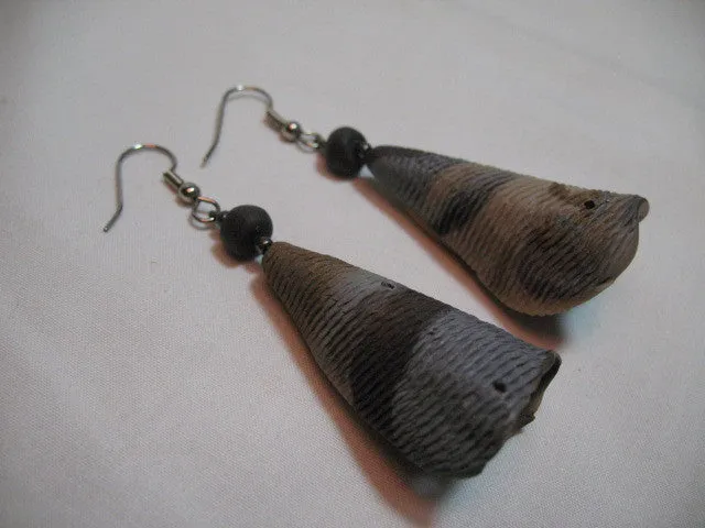 VIntage Painted Natural Ocean SEA SHELLS Seashells Cone DANGLING DANGLE Hook EARRINGS Set